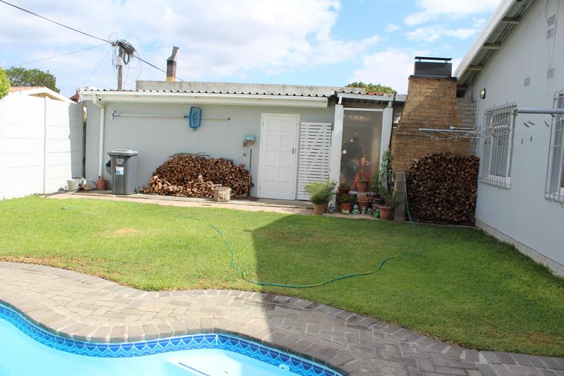 4 Bedroom Property for Sale in Richmond Estate Western Cape